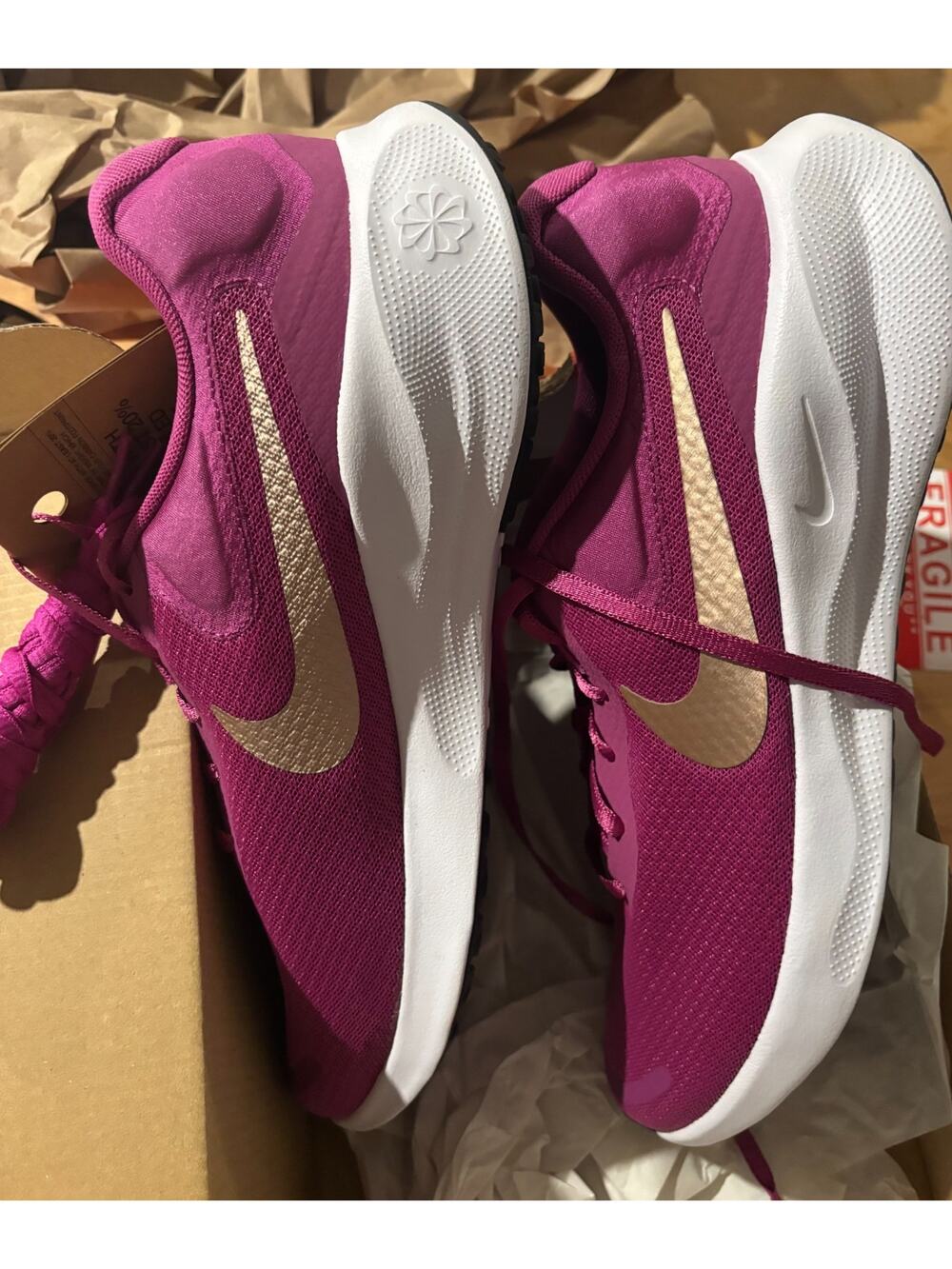 Nike Revolution 7 Women's Size 10.5 Hot Fuchsia Metallic Bronze NWT New
